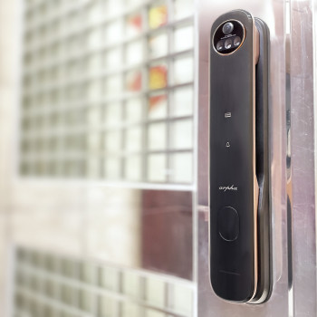 蘋果仁推薦：3D 人臉辨識大器又安靜的 Arpha M1 智慧電子鎖