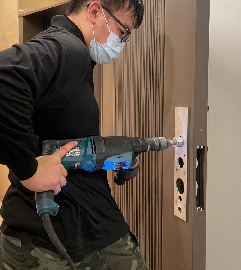 arpha電子鎖精密鑽孔